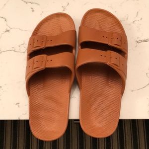 Freedom Moses Slides in Burnt Orange